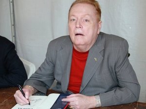 Porn Mogul Offers $1 mn for Sex Dirt on US Officials
